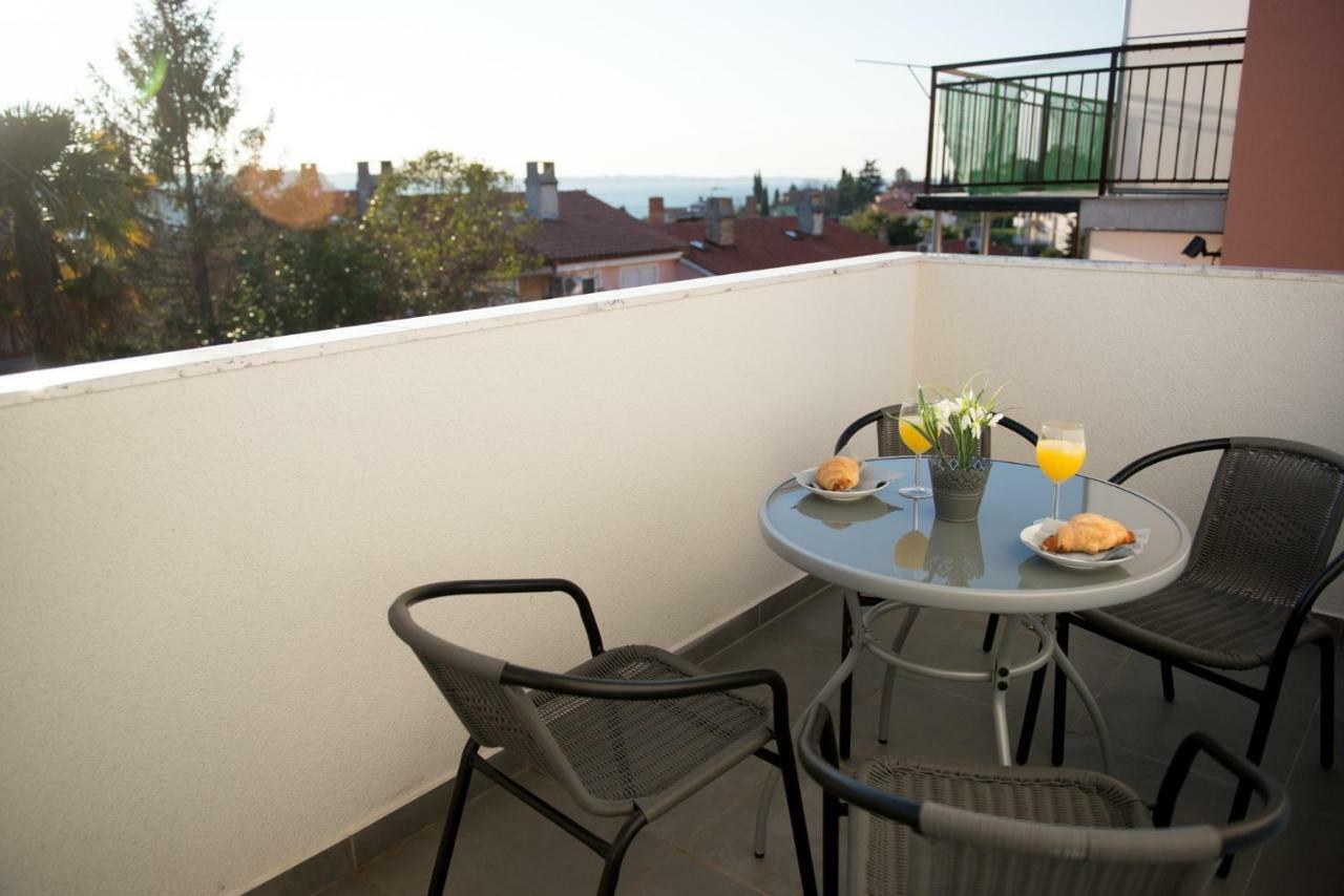 Apartma Rene Portorož Exterior foto